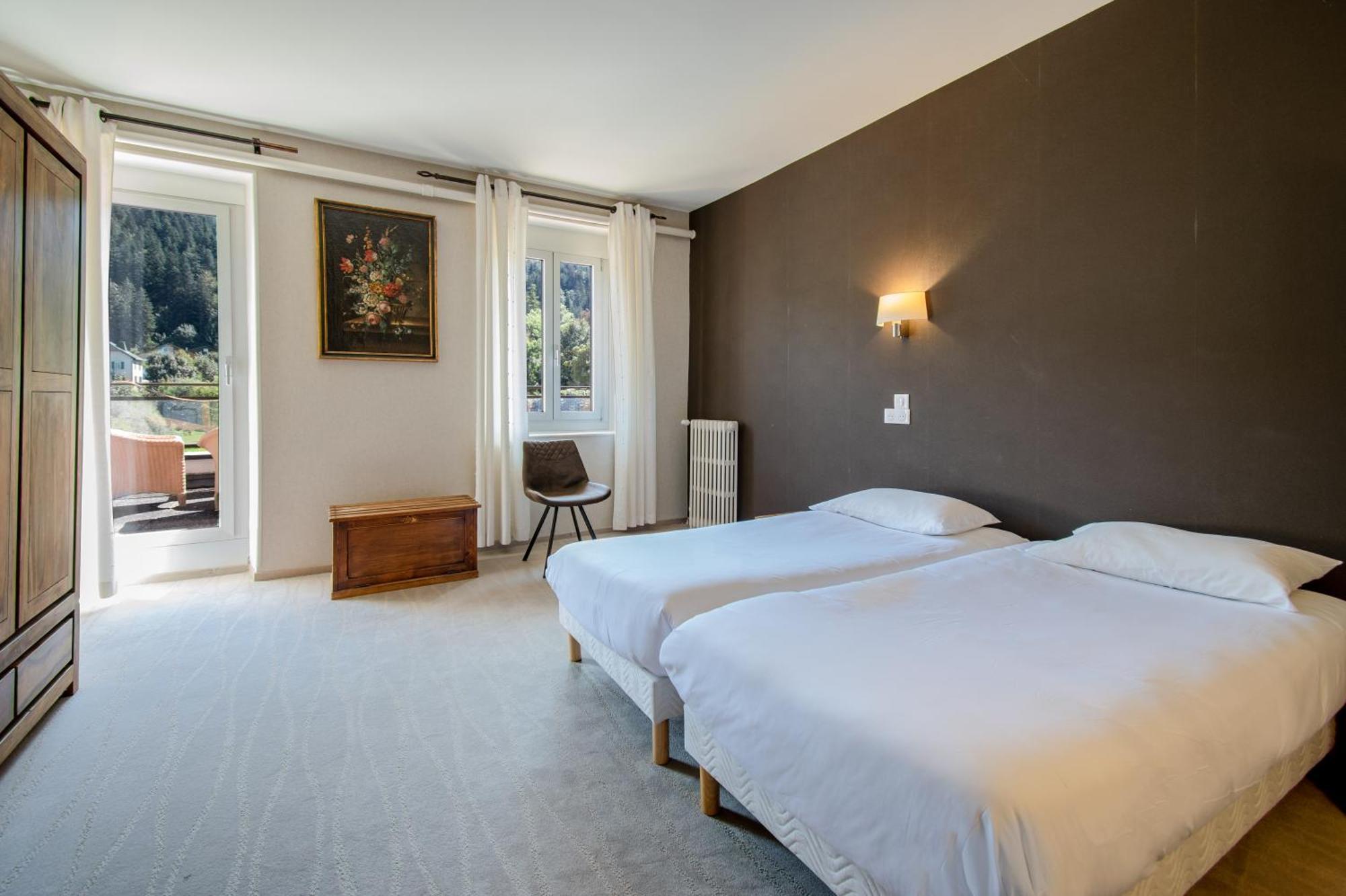 Hotel-Restaurant Le Lac Malbuisson Eksteriør bilde