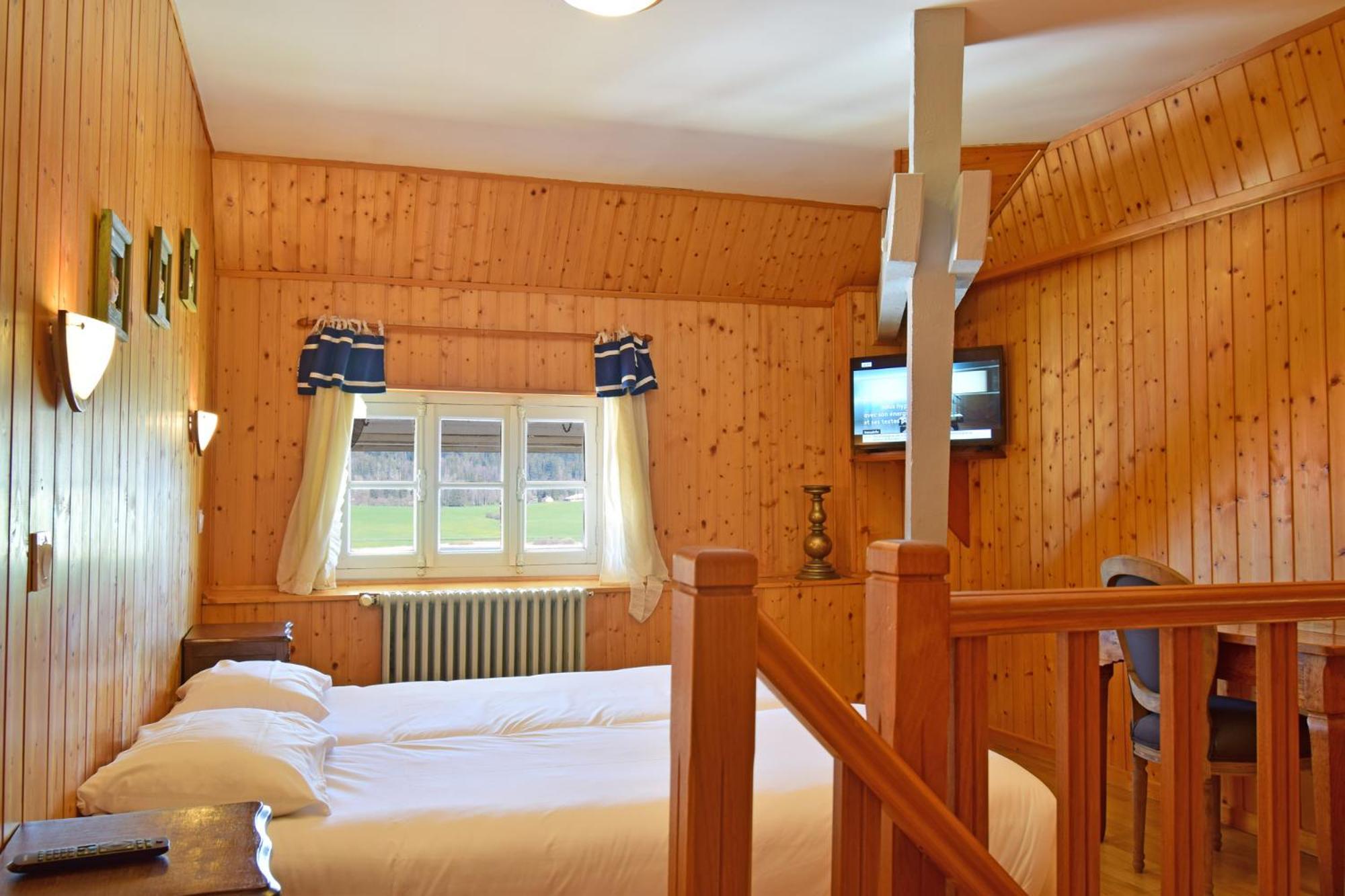 Hotel-Restaurant Le Lac Malbuisson Eksteriør bilde