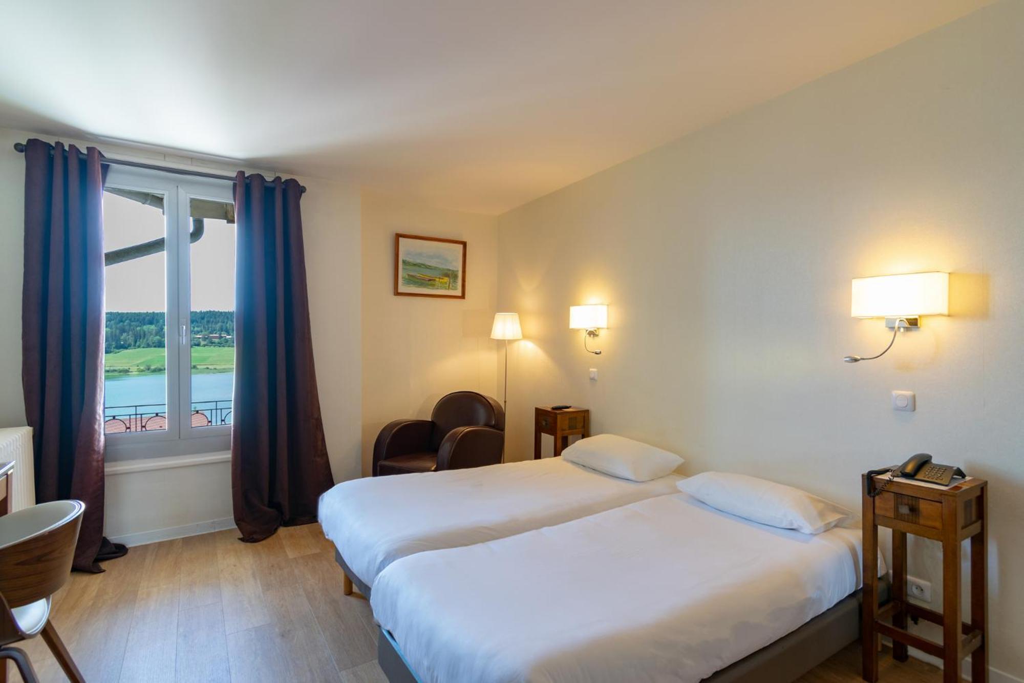 Hotel-Restaurant Le Lac Malbuisson Eksteriør bilde